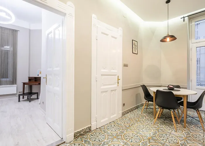 Sea Holly - With Perfect Location 2 Separate Bdrms Apartament Budapesta