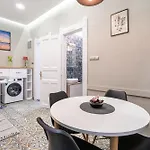 Sea Holly - With Perfect Location 2 Separate Bdrms * Budapest