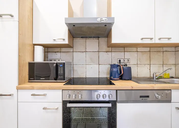 Sea Holly - With Perfect Location 2 Separate Bdrms בודפשט
